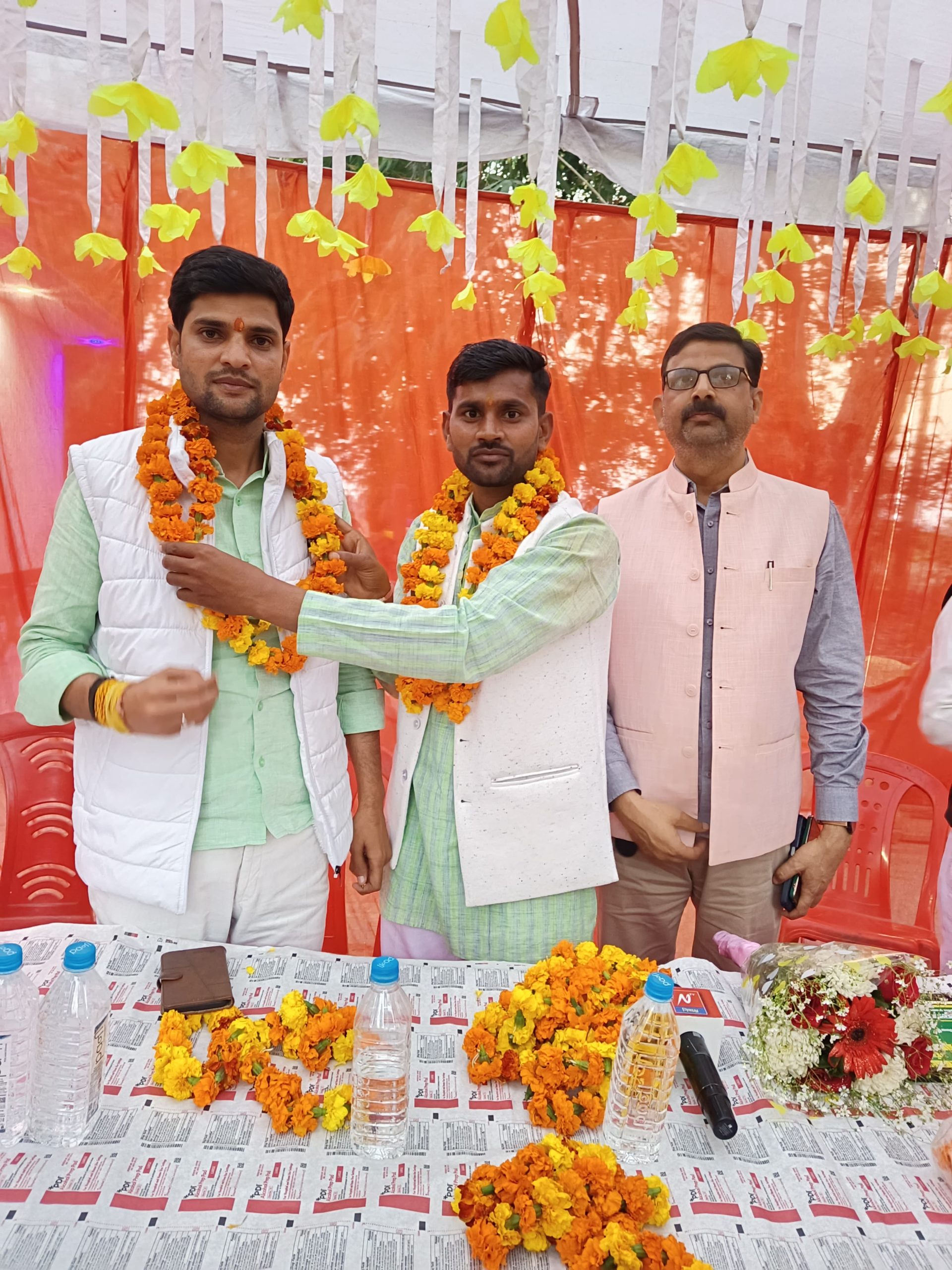 प्रदेश अध्यक्ष (युवा) श्री राहुल पांडे की गरिमामयी उपस्थिति में किसान मंच युवा, लखनऊ के जिला अध्यक्ष के रूप में श्री सत्येंद्र वर्मा जी की नियुक्ति की गई।