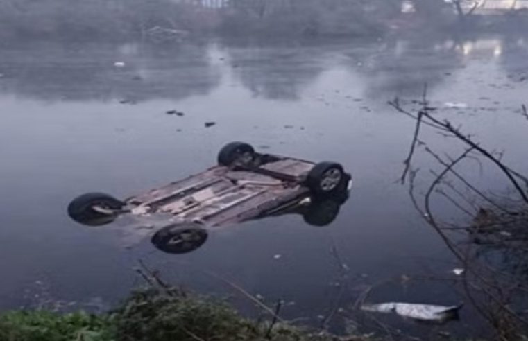 तालाब में गिरी कार, हादसे में हाईकोर्ट के दो अधिवक्ताओं की मौत
