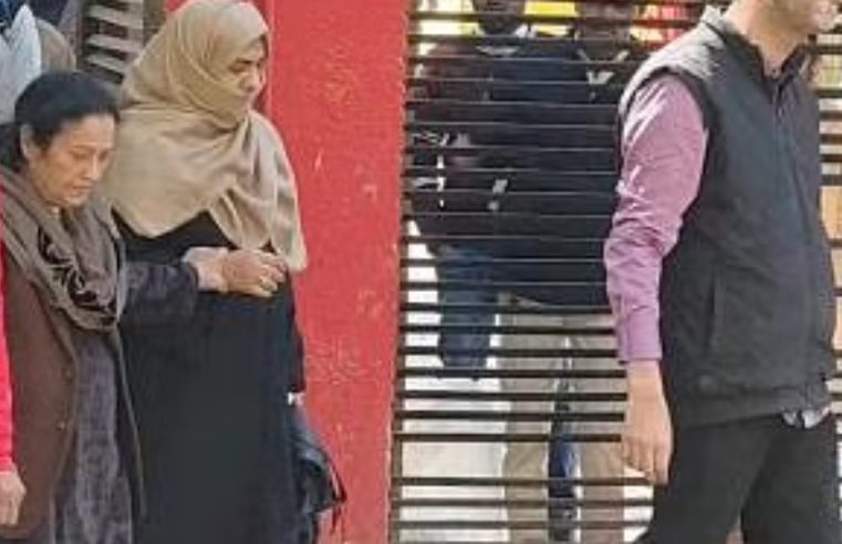 जेल में बंद आजम से पत्नी व बेटे ने की मुलाकात
