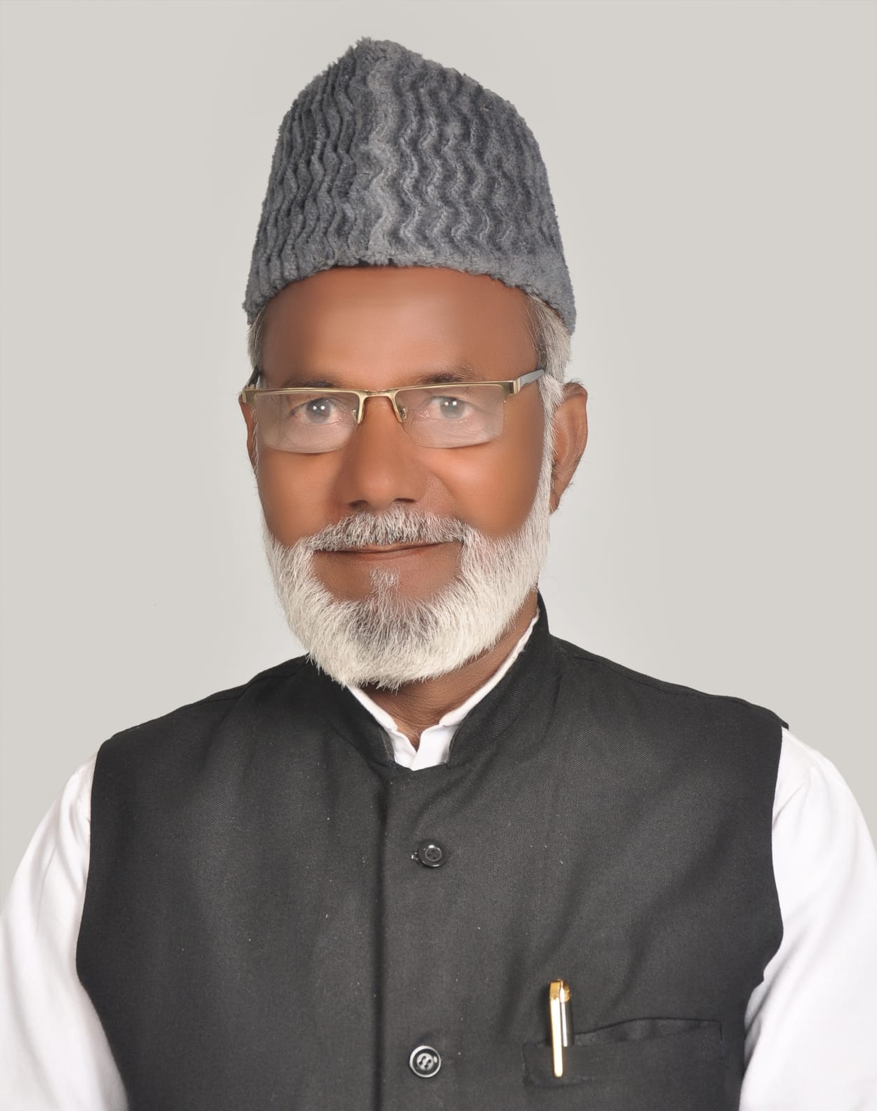 वक्फ अल्लाह की मिल्कियत है सरकार मुसलमानों के धार्मिक मामलों में दखल न दे।