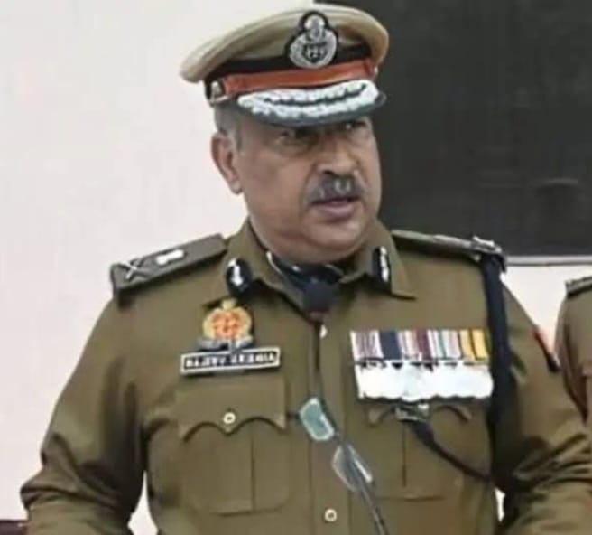 1991 बैच के आईपीएस राजीव कृष्ण बने यूपी के नए डीजीपी, ग्रहण किया कार्यभार,