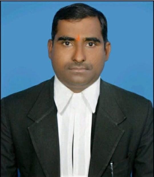 अधिवक्ता राकेश कुमार यादव की करंट लगने से दर्दनाक मौत