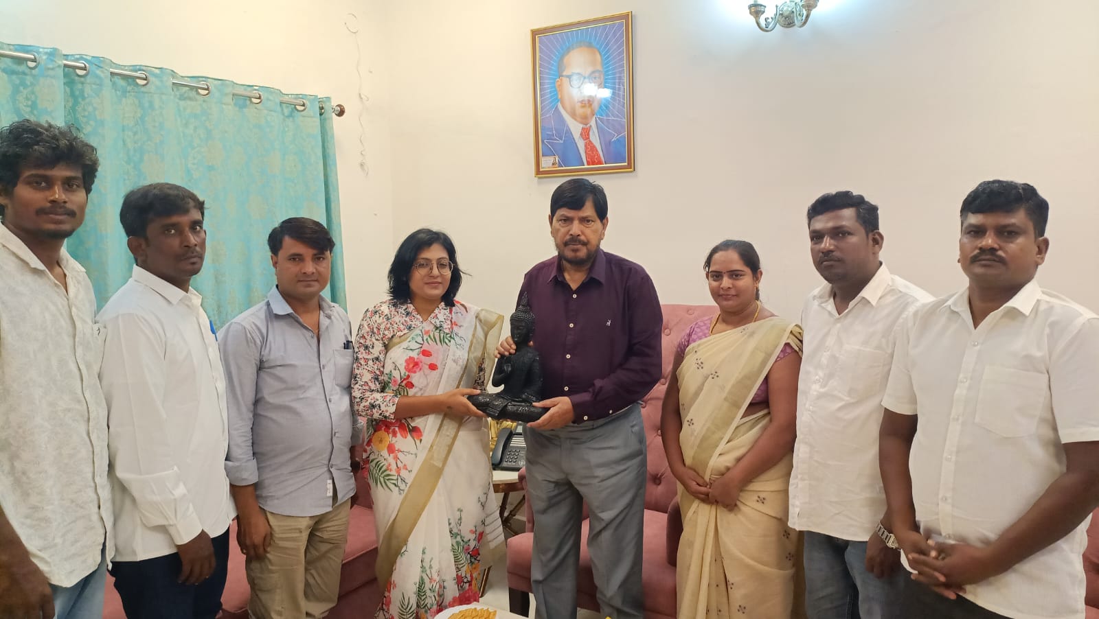 शालिनी सिंह पटेल ने केंद्रीय मंत्री रामदास आठावले से मुलाकात में उठाया बुंदेलखंड का मुद्दा